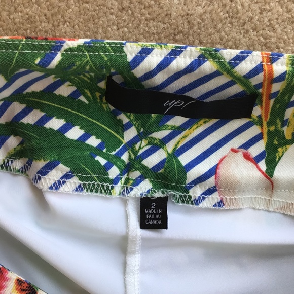 2 pieces! Daily sleeveless golf/Pickkeball top (sm) and Skort(size 2) - Picture 4 of 4